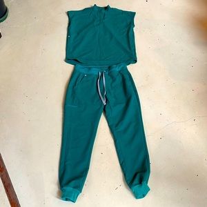 FIGS Scrub Set Hunter Green
